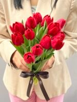 Sultana Rubra - Buquê de Tulipas - Imagem 2