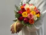 Fusion - Buquê com 18 Rosas Coloridas - Imagem 3