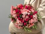 Rosé de Amour - Buquê de Bouvardias e Mini Rosas - Imagem 3