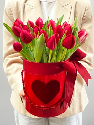 Box de Tulipas Porto Alegre Floriculturas perto de mim scaled