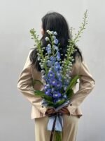 Atlas Azul - Buquê de Delphinium - Imagem 3