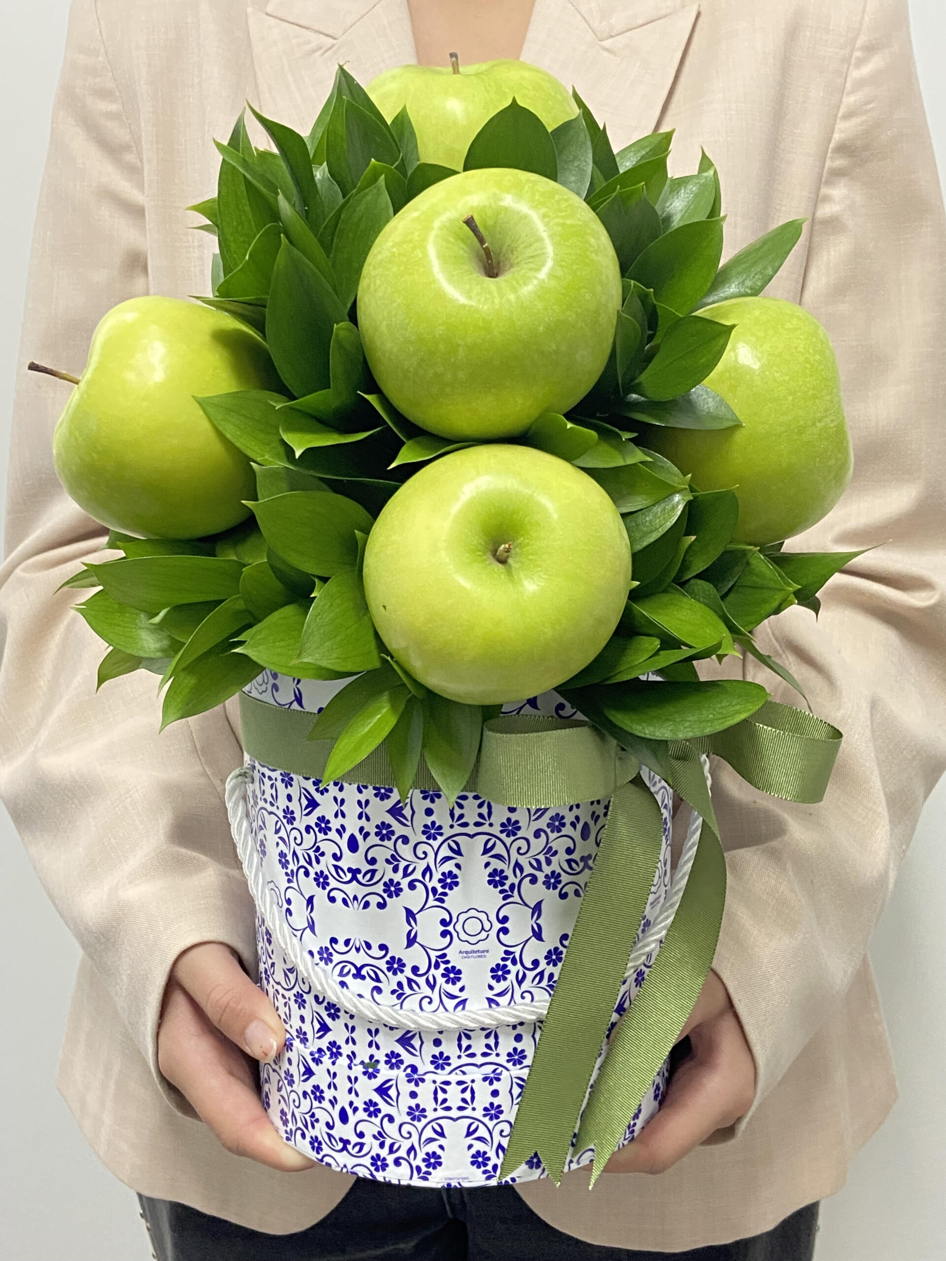 Box maças, porto alegre, floricultura perto de mim, maça verde, decoração, flores Big Apple - Arranjo de Maçãs Verdes - Imagem 1