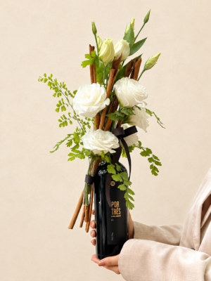 brisa de outono arranjo de lisianthus e vinho por três