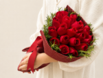 buquê de 18 rosas vermelhas para namorada