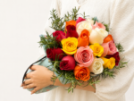 buquê de rosas coloridas para sogra