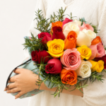 buquê de rosas coloridas para sogra
