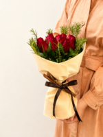 buquê de rosas vermelhas