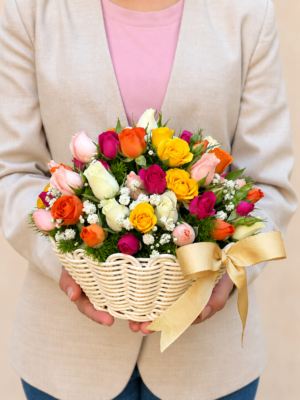 cesta de mini rosas