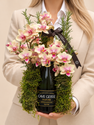 arranjo floral com espumante cave geisse