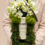 arranjo floral com vinho el sueño (1)