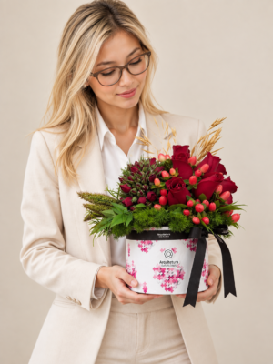 box flower de rosas e mini rosas vermelhas